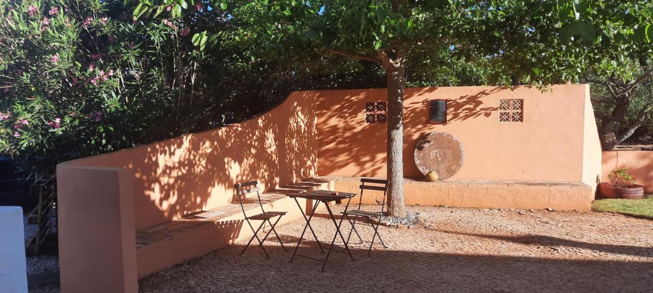 Rural Peace In The Algarve - Private Room With Kitchenette And Bathroom Aldeia dos Matos Eksteriør bilde